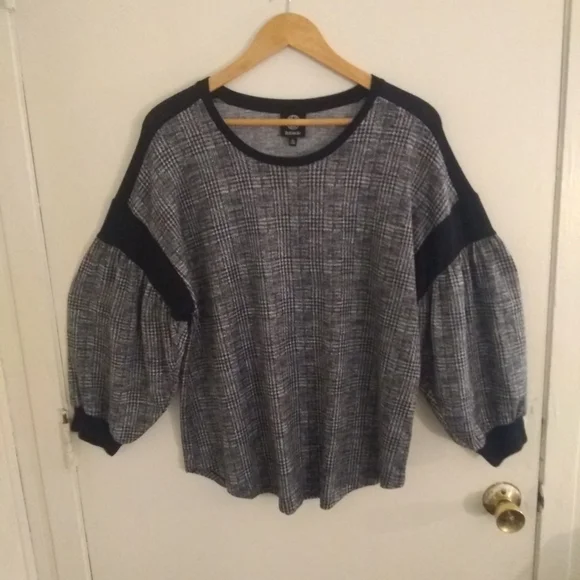 Bobeau Top - Picture 4 of 4